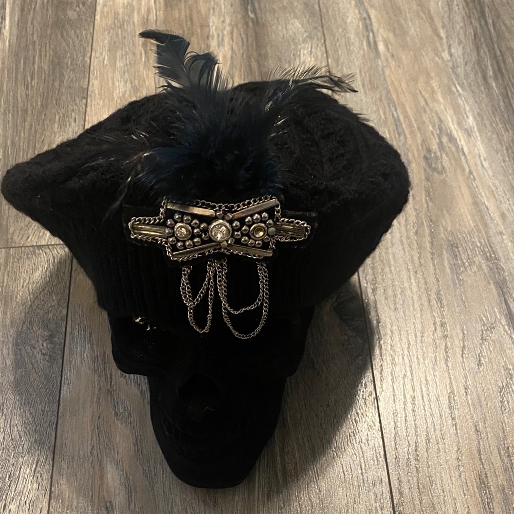 Elegant Black Feathered Beret with Silver Accents